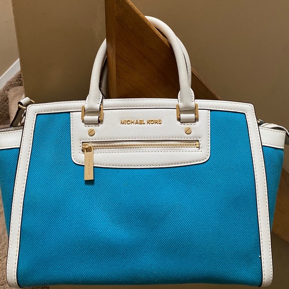 Michael Kors Handbags - Michael Kors Selma Bag Blue & White EUC